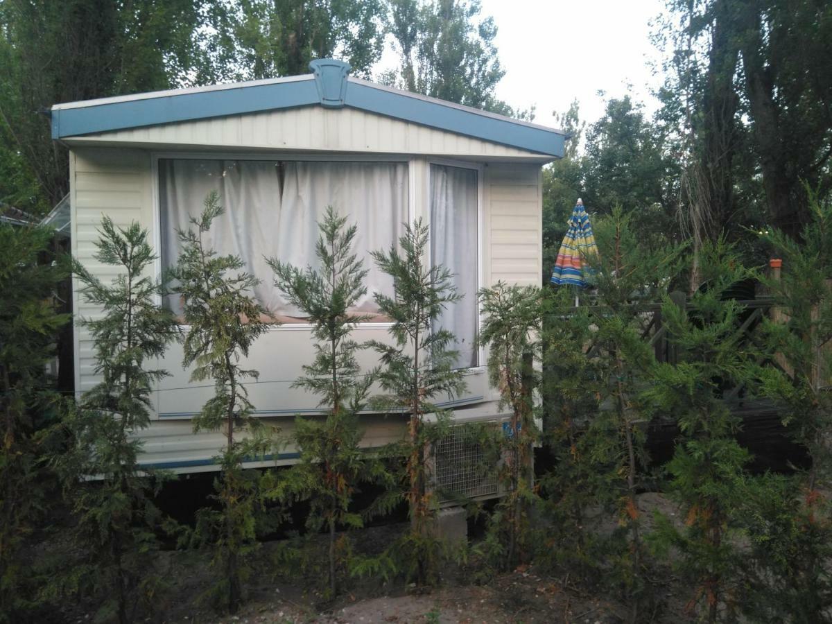 Adriacamp Mobile Homes Rosepineta Розапинета Экстерьер фото